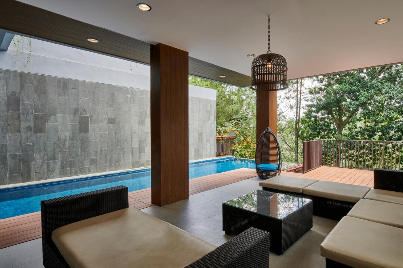 Asmaya Hill View Villa 7 Bedrooms With A Private Swimming Pool Bandung Exterior foto
