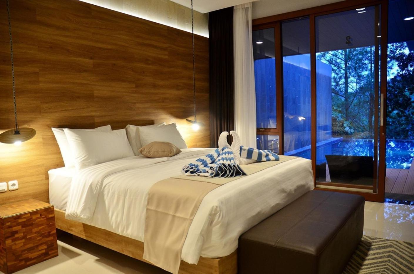 Asmaya Hill View Villa 7 Bedrooms With A Private Swimming Pool Bandung Exterior foto