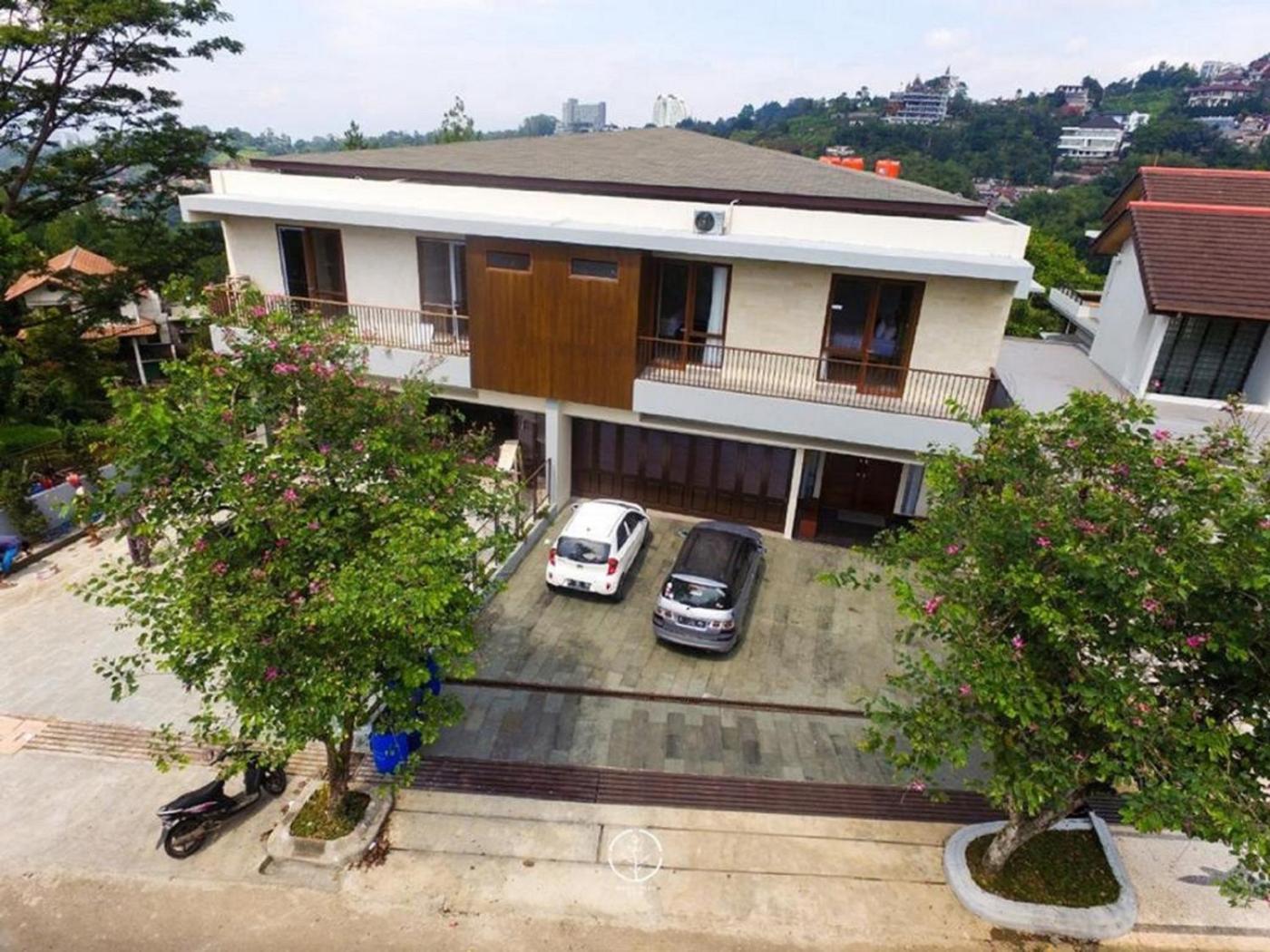 Asmaya Hill View Villa 7 Bedrooms With A Private Swimming Pool Bandung Exterior foto